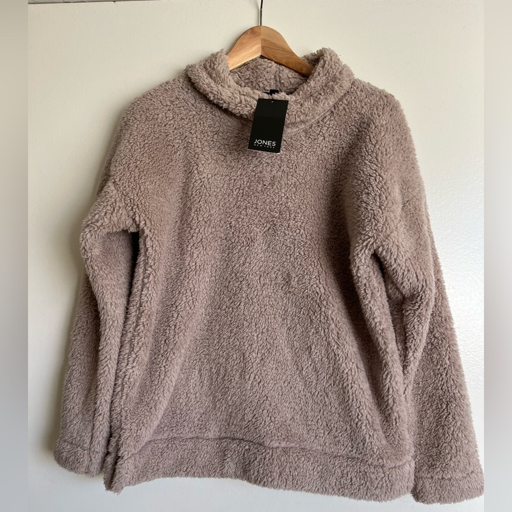 Jones New York size m new sweater